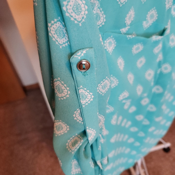 Top - Picture 4 of 5